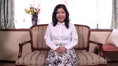 MBM3988: H086g01 50-letnia dojrzała kobieta, która jest nerwowa i spocona po raz...