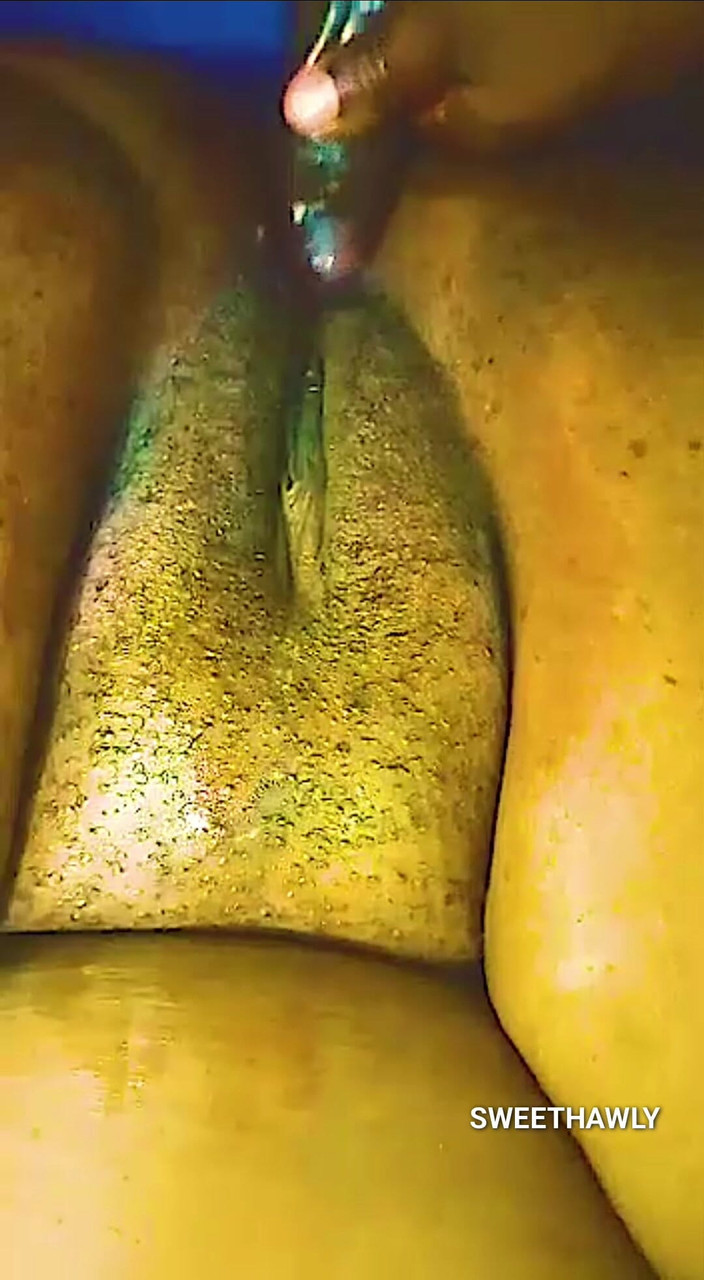 Sweethawly: Moglie figa grassa scopata sia sul culo che sulla figa