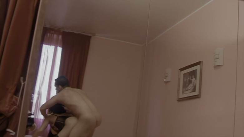 Italians at Home: Pelacur Isteri Saya Untuk Kesenangan Anda