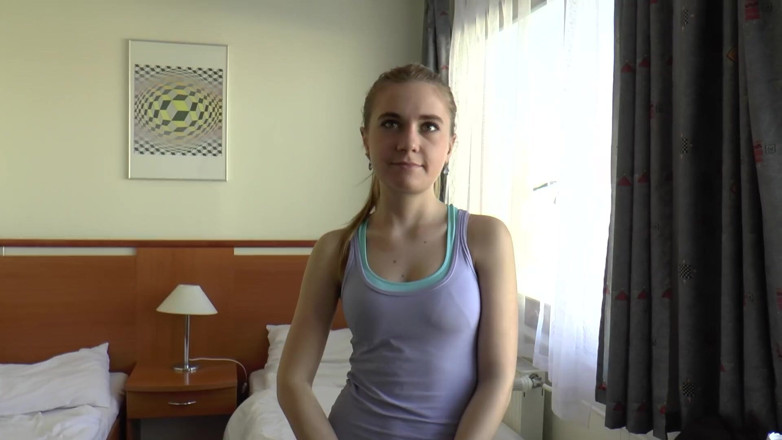 Casting GIRLS AND FIRST PORNO: Blonde Teen Gets Pussy Pounded by Huge Dick