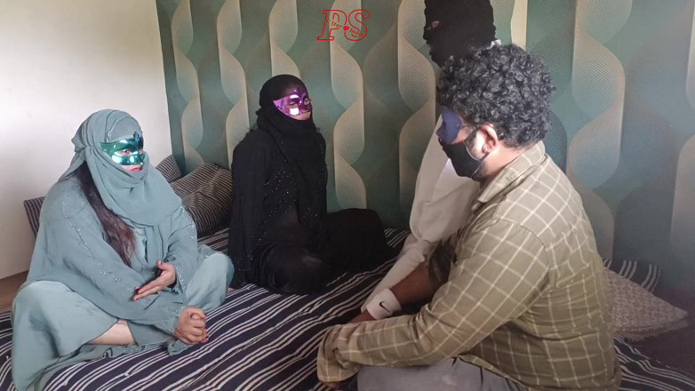 Pstarindia123: Two Muslim Bhabhis Wearing Burqas Got Fucked Together in Forced...
