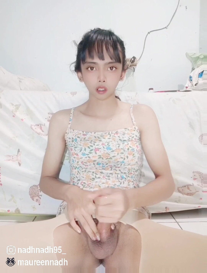 MaureenNadh: 初めてのご自身の絶頂を味わう。手コキとダブルイキ
