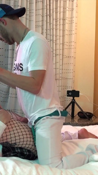 Frat Guy pieprzy Femboy