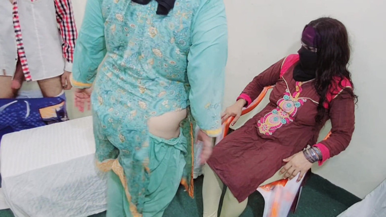 Netu: Seks Threesome Hot Bareng 2 Tante Seksi India! Wajib Nonton!