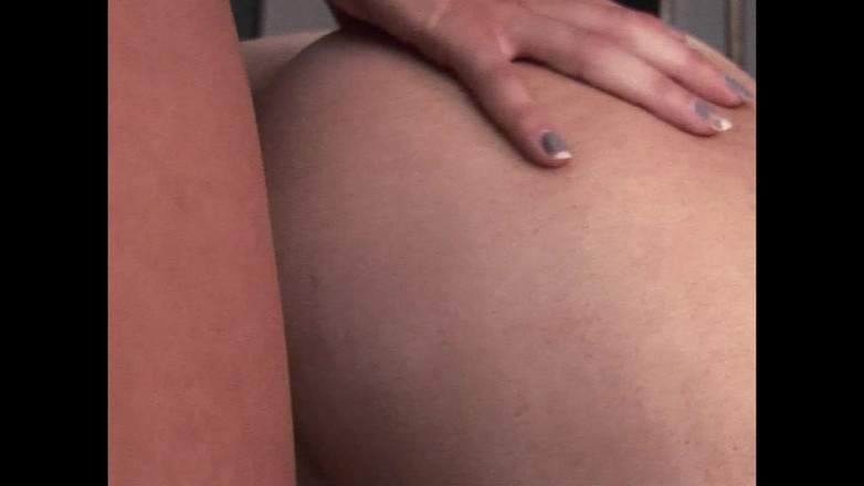 American Stallion: Heiße Lesben in Ihren Intimen Momenten