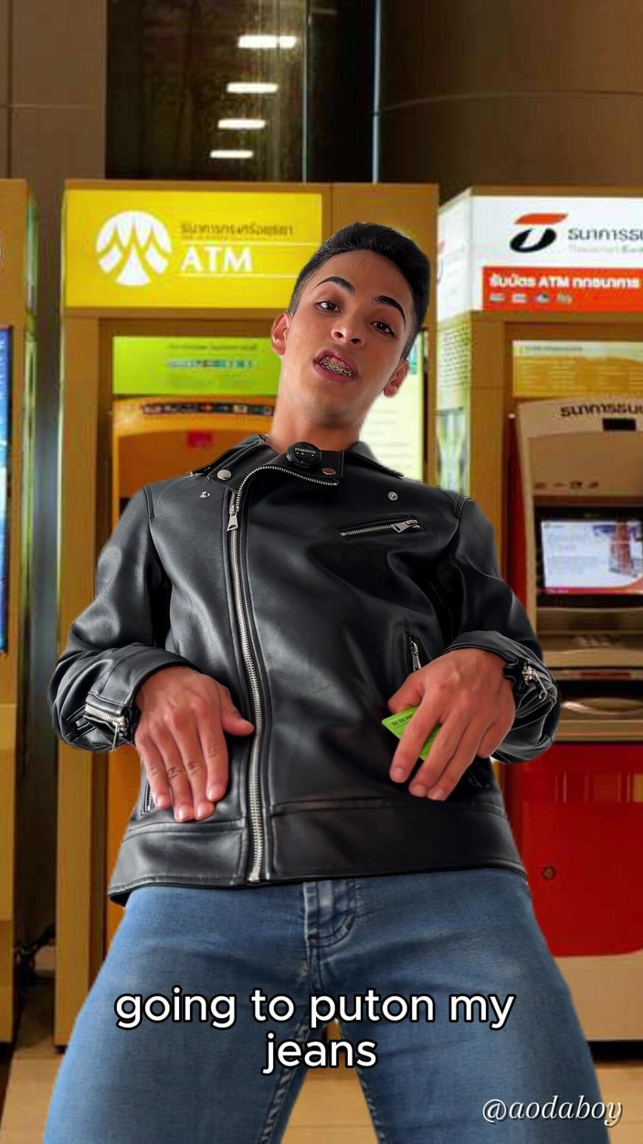 aodaboy: Sexo em um caixa eletrônico