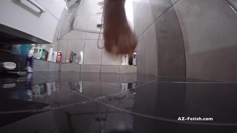 Aqua Pola: Shover scene after pee on my self video