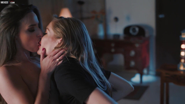 MixedX: Sexy lesbian detective falls in love with her super hot...