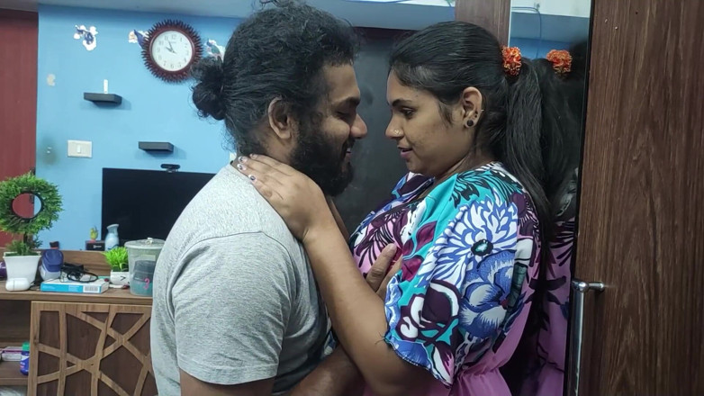 Vaigavarun45: Step Mom Hot Fuck with Step Son, Mother-in-law Hot Nighty...