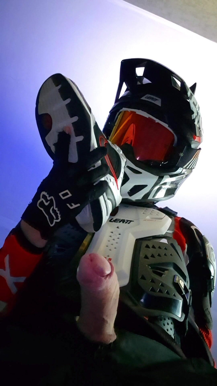 Sneakersmax98: Novos tênis Nike e meu equipamento de motocross favorito me...