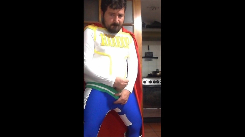 Rokkuman: Masturbazione cosplay con eroe