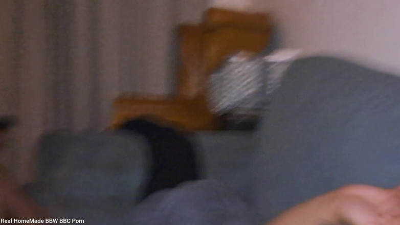 Real homemade BBW BBC porn: Piernas arriba con bbc, fuerte profundo, misionero acabando duro