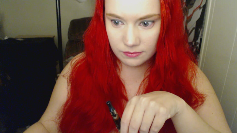 Scarlet Vixen: Vape Coughing Fetish