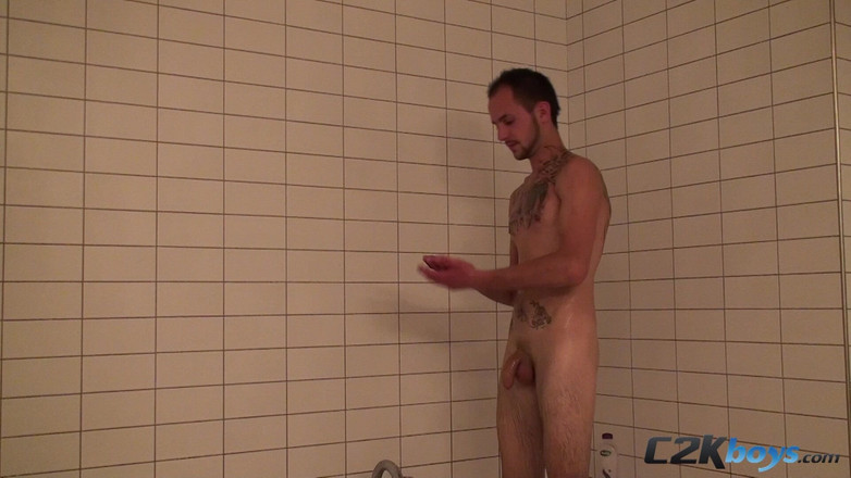 C2K Boys: Gary - 试镜后的淋浴视频