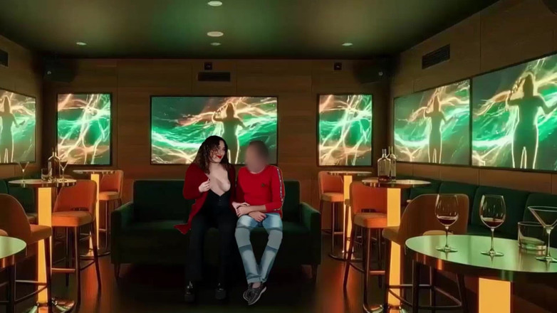 LadyRoma: Ich, Der Karaoke-clubmanager, Und Mein Mann Filmen Alles