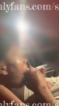 내 얼굴에 사정할 때까지 자지 머리를 핥고 핥아. 이게 네가 좋아하는거야