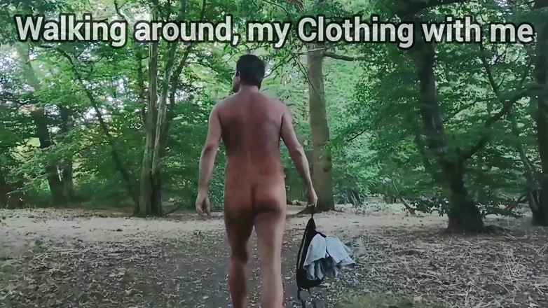 MaleModel: Deixei minha roupa em uma árvore e andei nua pela floresta
