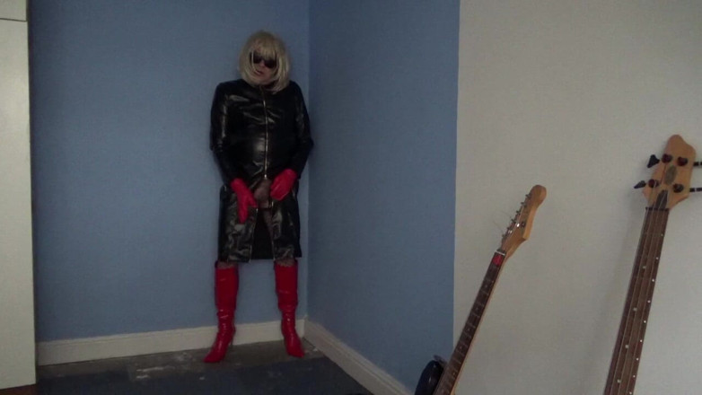 Leather Kirsten: More Red and Black Leather and Fishnets