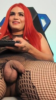 Ragazza Trans Latina in Calze Che Si Masturba Online Il Cazzo Duro