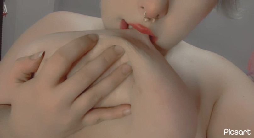 Mushroombitchx: Nipple Sucking and Biting