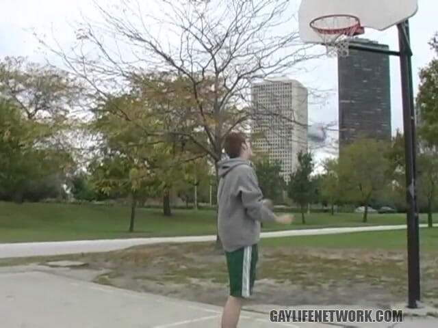 Gay Life Network: Basketball Boys Adjourn for Sex