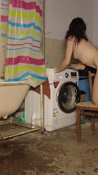My Stepsister Is in the Shower, She Caught Me and