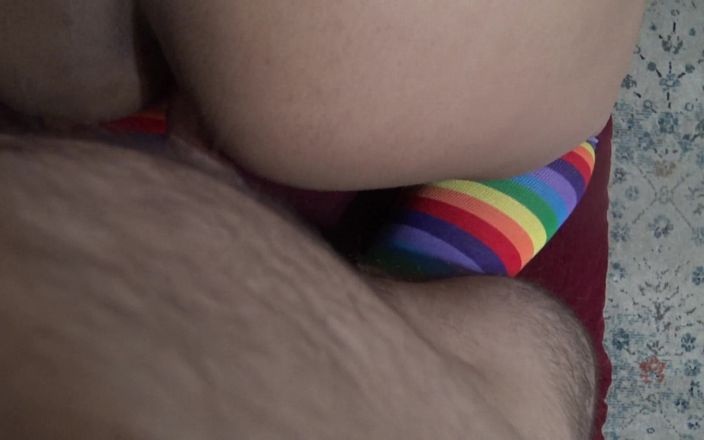 Stepmom Susan: Une belle-mère enceinte coquine laisse son beau-fils pervers éjaculer dans sa...