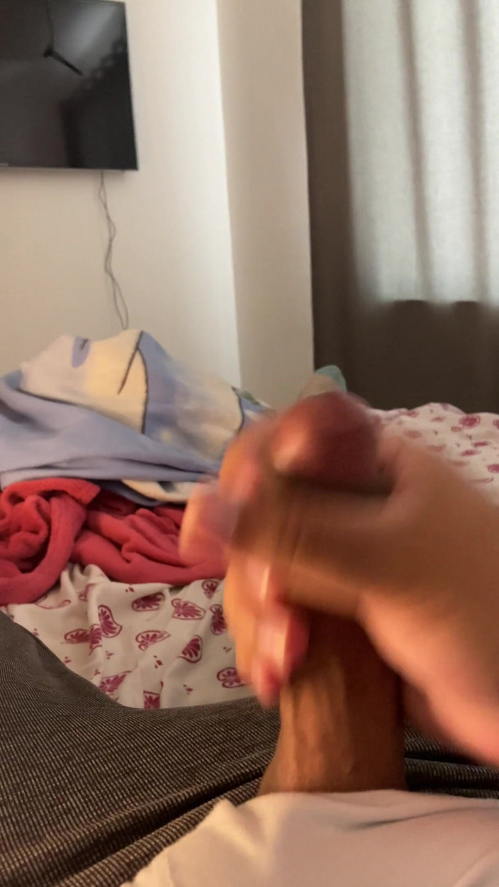 Dylan Ford: Brazilian twink shooting a big load after a pleasurable cumshot |...