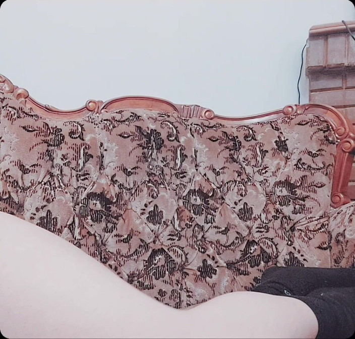 Kitty_Cross: 순수한 우아함 인격화: 이 을 받아들이면서 모든 화려함으로 백보지의 무한한 아름다움과 은혜를 축하해