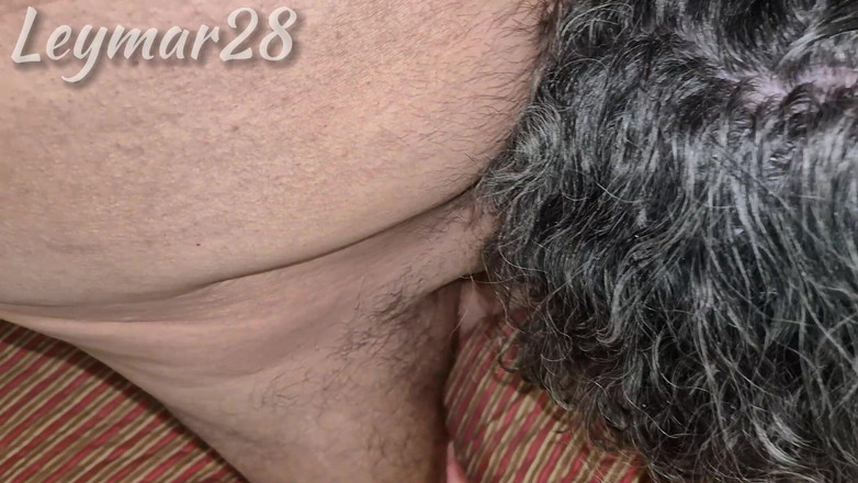 Leymar28: 가장 섹시한 란제리를 입고 그녀가 잊지 못할 구강성교를 해줬어요