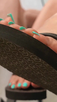 Flip Flops & Blue Toes