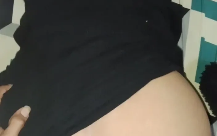 Ayuningsih: Her Pussy Is Pinched