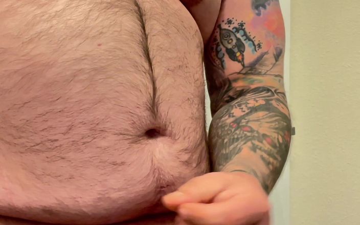 TattedRockerBear: Sexy orso paffuto peloso tatuato che sborra con un anello...