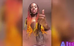 美丽的黑色cleopatra摇滚硬和双腿张开油的鸡巴光滑的鸡巴吮吸嘴唇我甜美的musk气味是如此性感