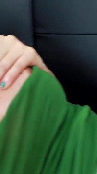 Footjobs pepek lesbian: Megan