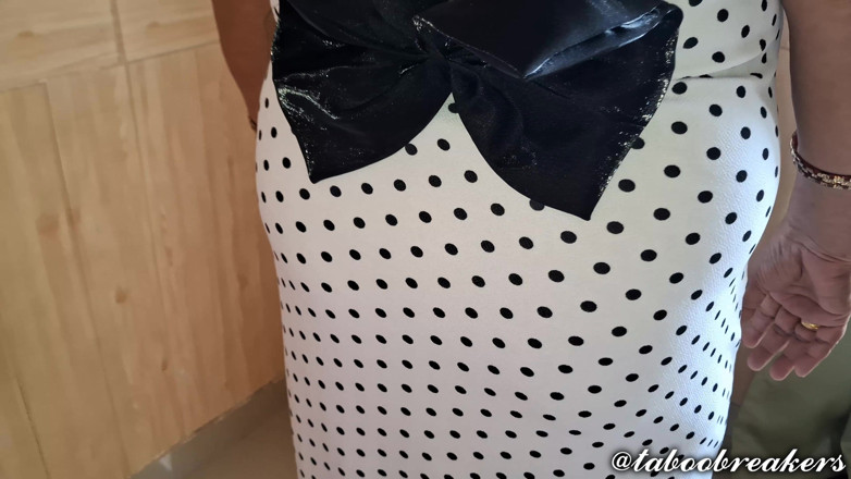 TABOOBREAKERS: Uită-te la mine saree buzele Hips Sfaturi