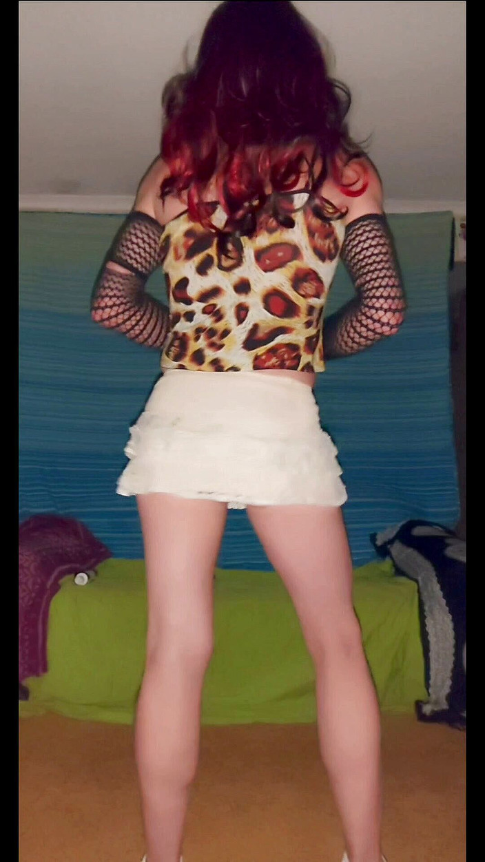 Lizzaali: नाचना और गांड हिलाना