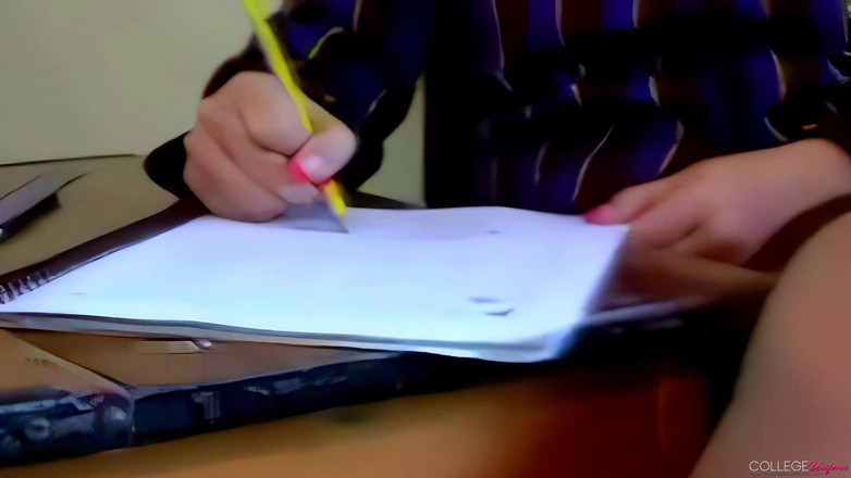 College Uniform: Klasa Samantha Buxton z udziałem Samantha Buxton