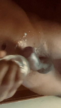 Big black cock BBCee: Sama doma si honí mého ptáka s Stroker Cumming Tvrdě