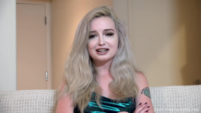 Cum Eating Cuckolds: Lexi Lore, jeune et excitée