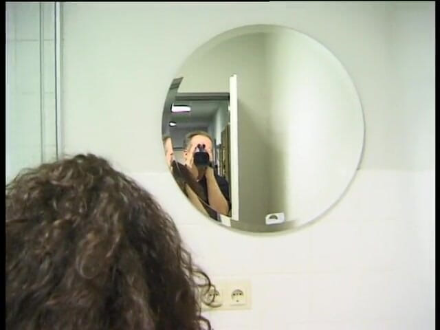 Lucky Cooch: Heiße amateur-MILf tanzt unter der dusche