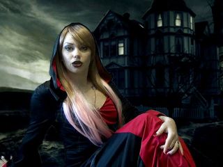 Goddess Misha Goldy: 我是你的邪恶吸血鬼女主人，我正在决定你会做什么
