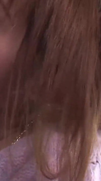 L'affascinante ragazza asiatica 3_pretty giapponese in lingerie si gode un dildo e poi un cazzo nella sua figa pelosa