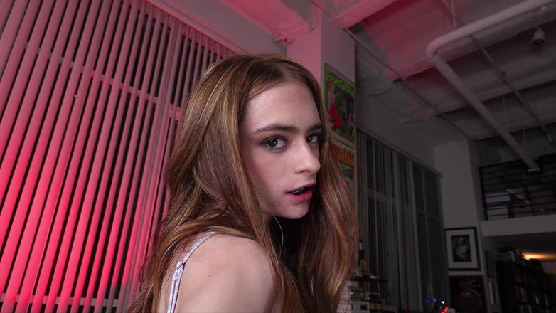 Finishes The Job: Reese Robbins秀！