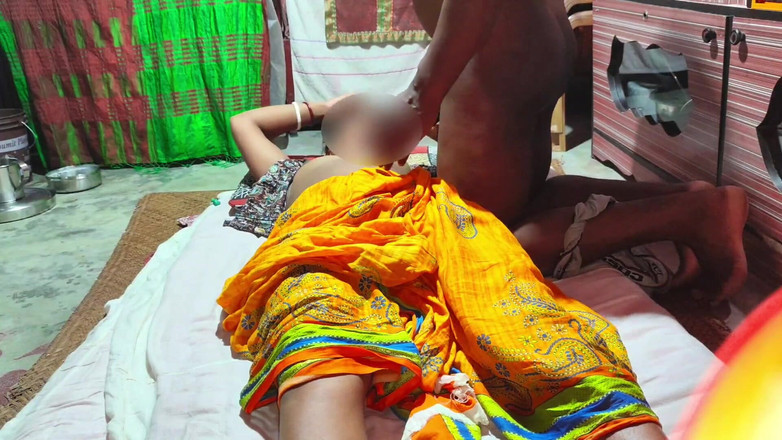 Dogrupali69: Poesje van mijn Desi-vrouw likken en seks