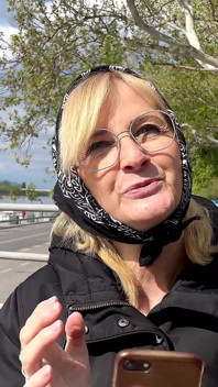 Pulchna dojrzała dostaje szorstki POV odbytu rozciągnięty
