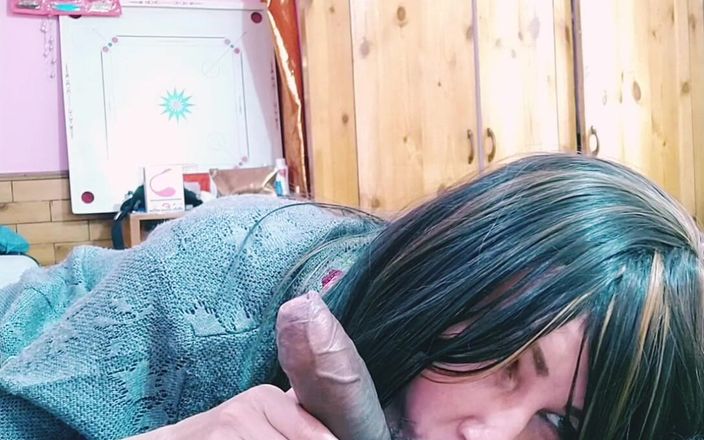 Bolly Karma: MiLF dimentica la sua solitudine con un bbc