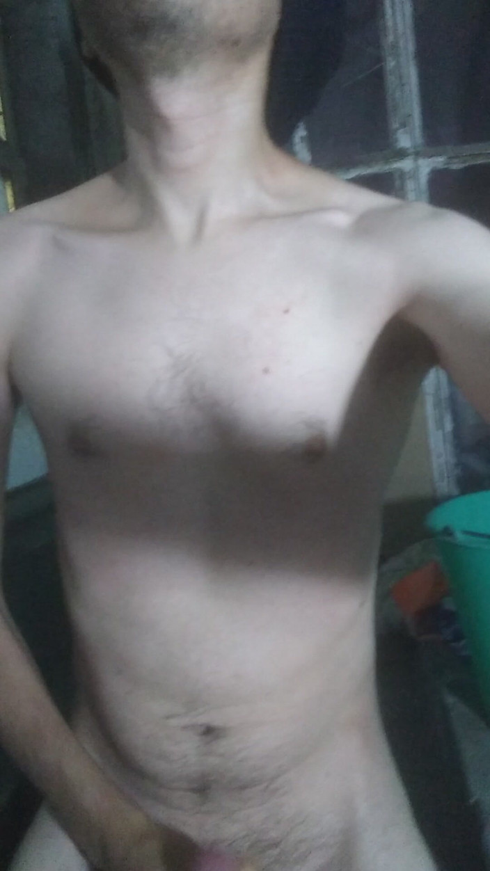 AlejandroFt: I'm Masturbating in the Laundry Room.