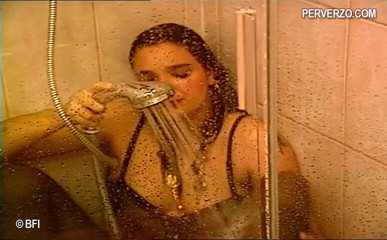 Amazing asses and pussies: Shower masturbation 2 scenes in 1