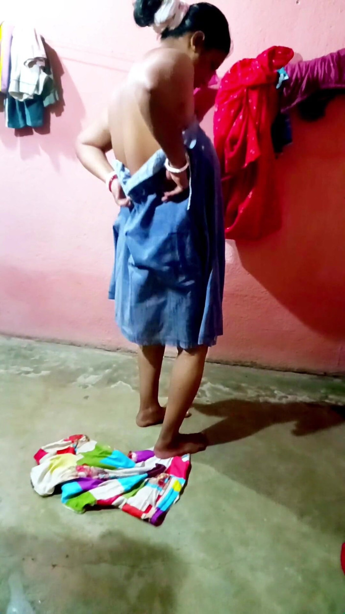 Pakhi0705: Sárí upadá po koupeli Sfw